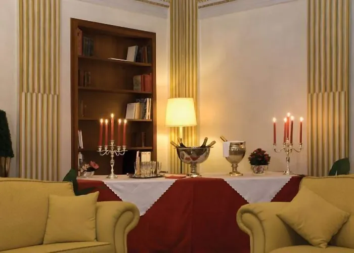 Hotel Relais Antico Palazzo Rospigliosi 4*